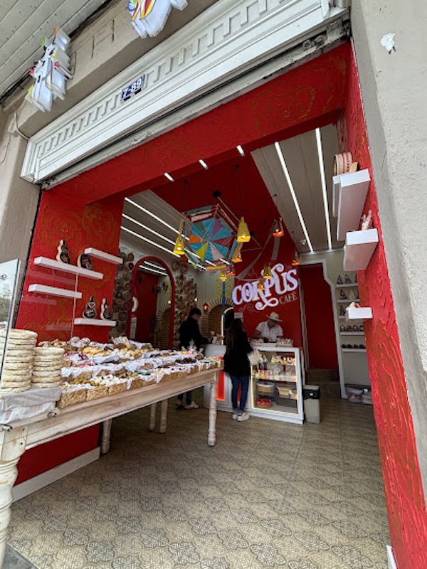 Local Padre Aguirre